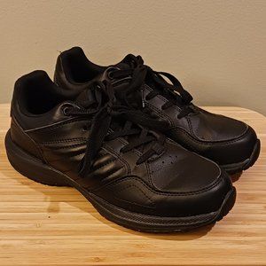 TredSafe Slip Resistant Shoes - Womens size 8.5 W